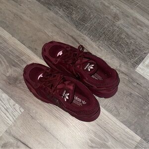 Adidas Women’s Astir Sneakers in Maroon (Size10)
